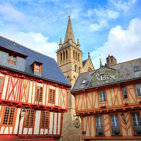 Studio Tout Confort Avec Vue Cathedrale A St Patern Vannes-Centre Lejlighed Eksteriør billede