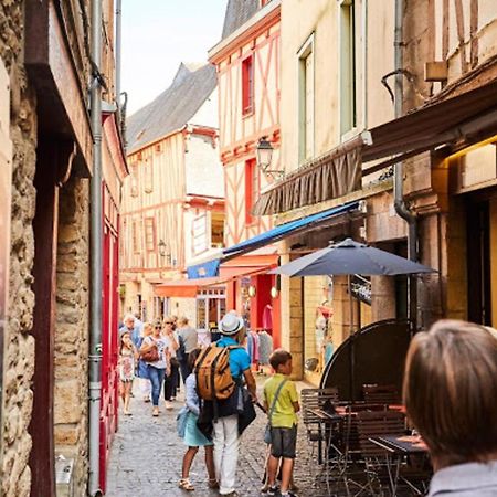 Studio Tout Confort Avec Vue Cathedrale A St Patern Vannes-Centre Lejlighed Eksteriør billede