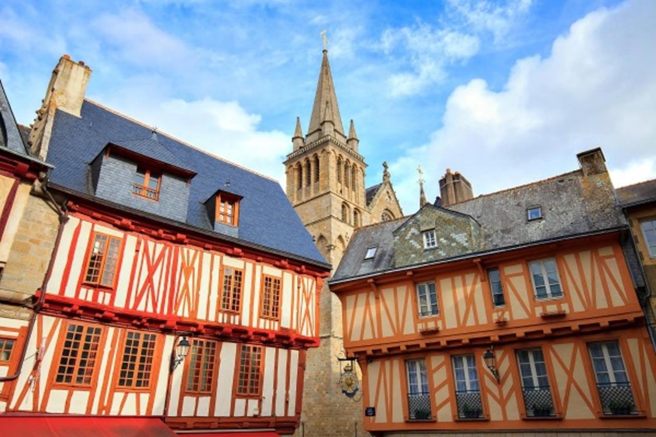 Studio Tout Confort Avec Vue Cathedrale A St Patern Vannes-Centre Lejlighed Eksteriør billede